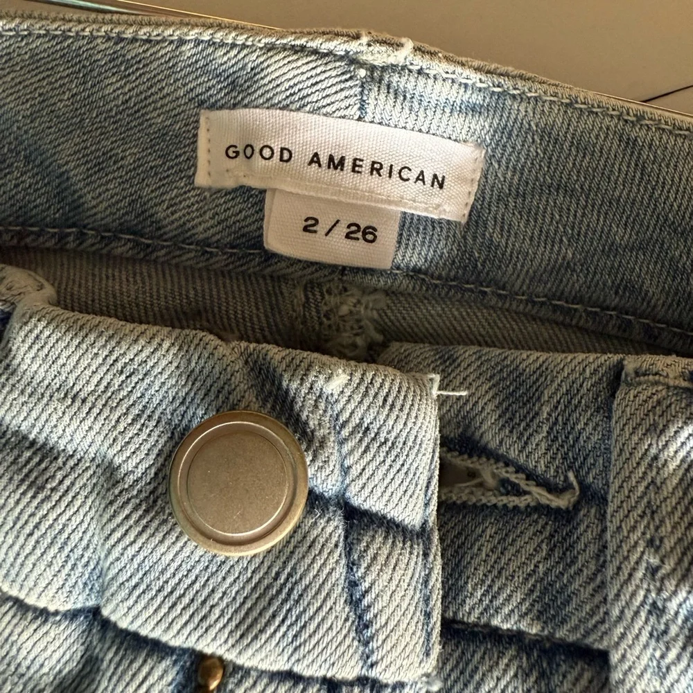 Good American high-rise skinny jeans with distressed knees and raw hem Size 2/26